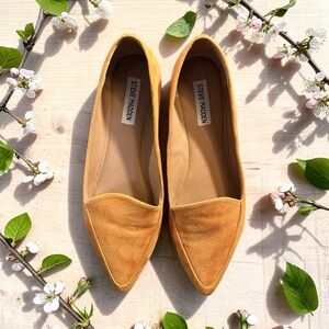 Steve Madden Women's Feather Loafer Flats. Size 10. Gently Worn